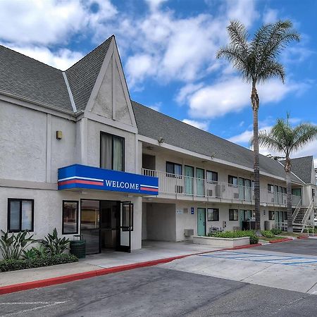 Motel 6 Anaheim Stadium - Orange Zewnętrze zdjęcie