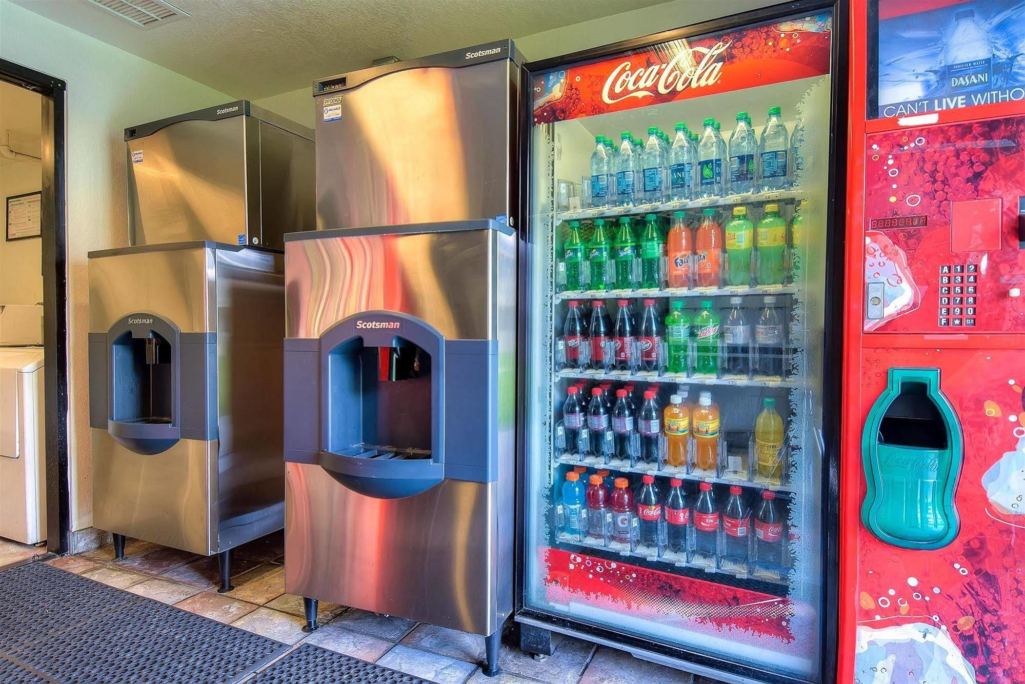 Motel 6 Anaheim Stadium - Orange Zewnętrze zdjęcie